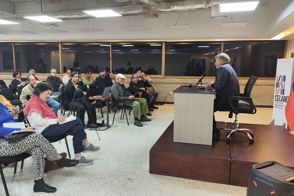 El catedrático cubano Sergio Guerra Vilaboy abordó la historia latinoamericana con enfoque comparado